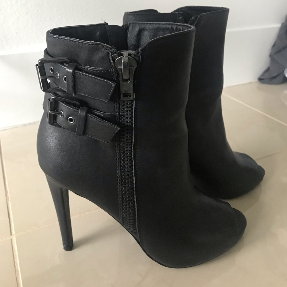 Steve Madden genuine leather peep toe booties